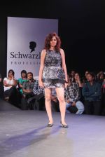 at Schwarzkopf reveals new look for the season in Renaissance Hotel, Mumbai on 10th May 2012 (113).JPG